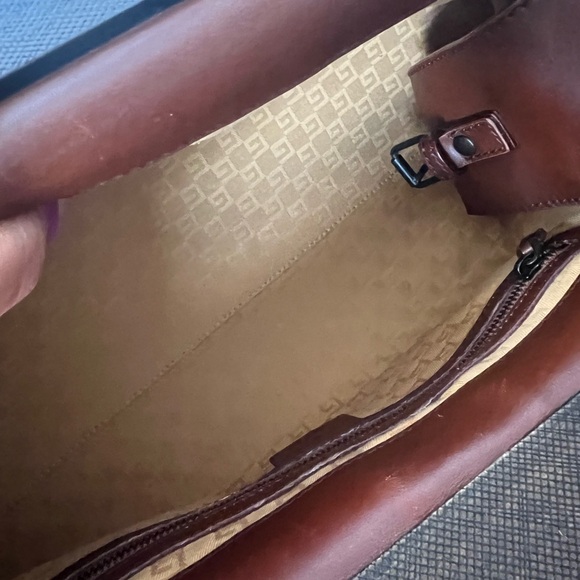 Vintage Gucci doctors bag. Chocolate brown leather with dual wooden handles. - Picture 6 of 8